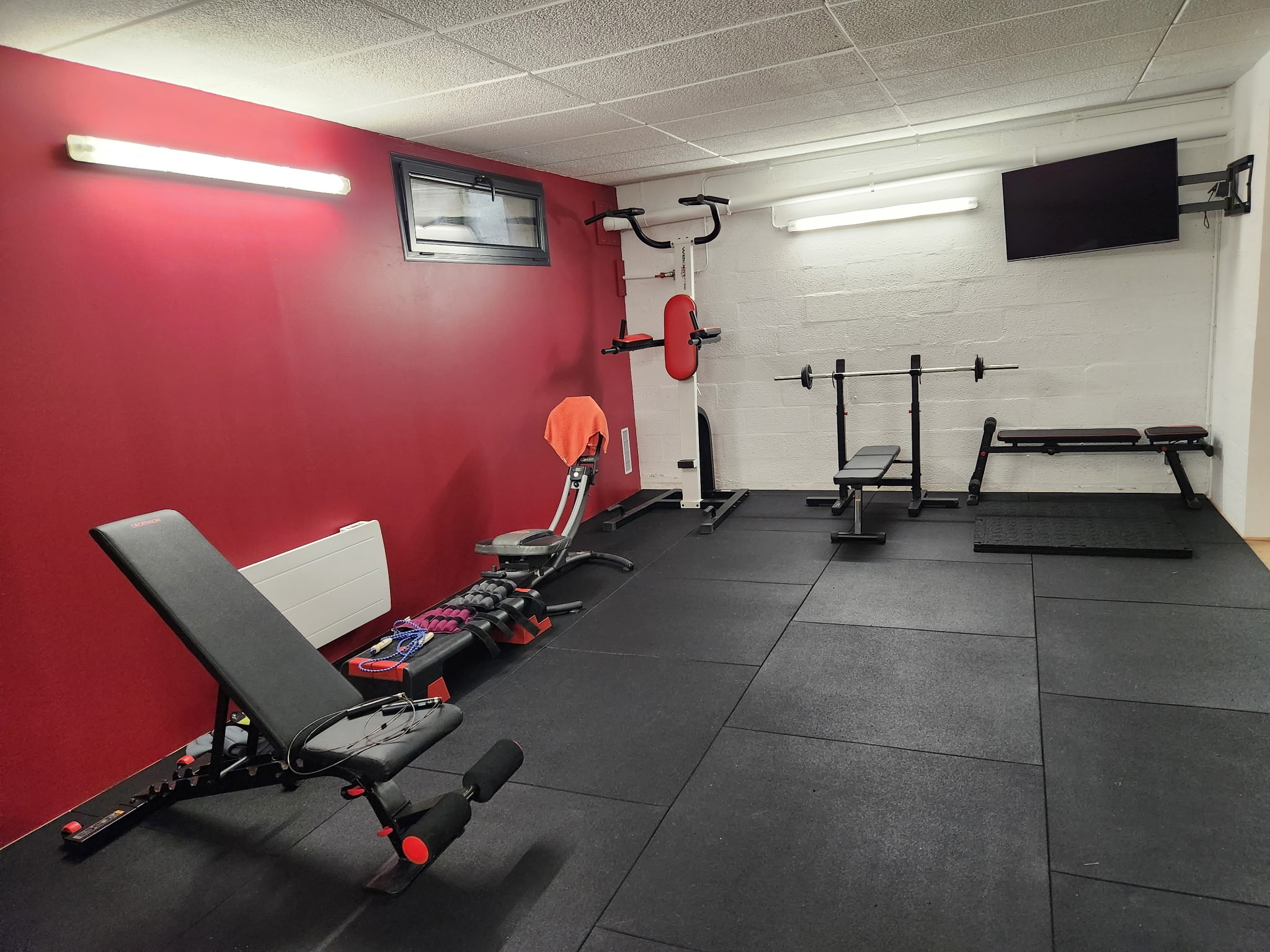 Salle de sport en caserne : comment concilier entraînement intensif, sécurité et propreté ?