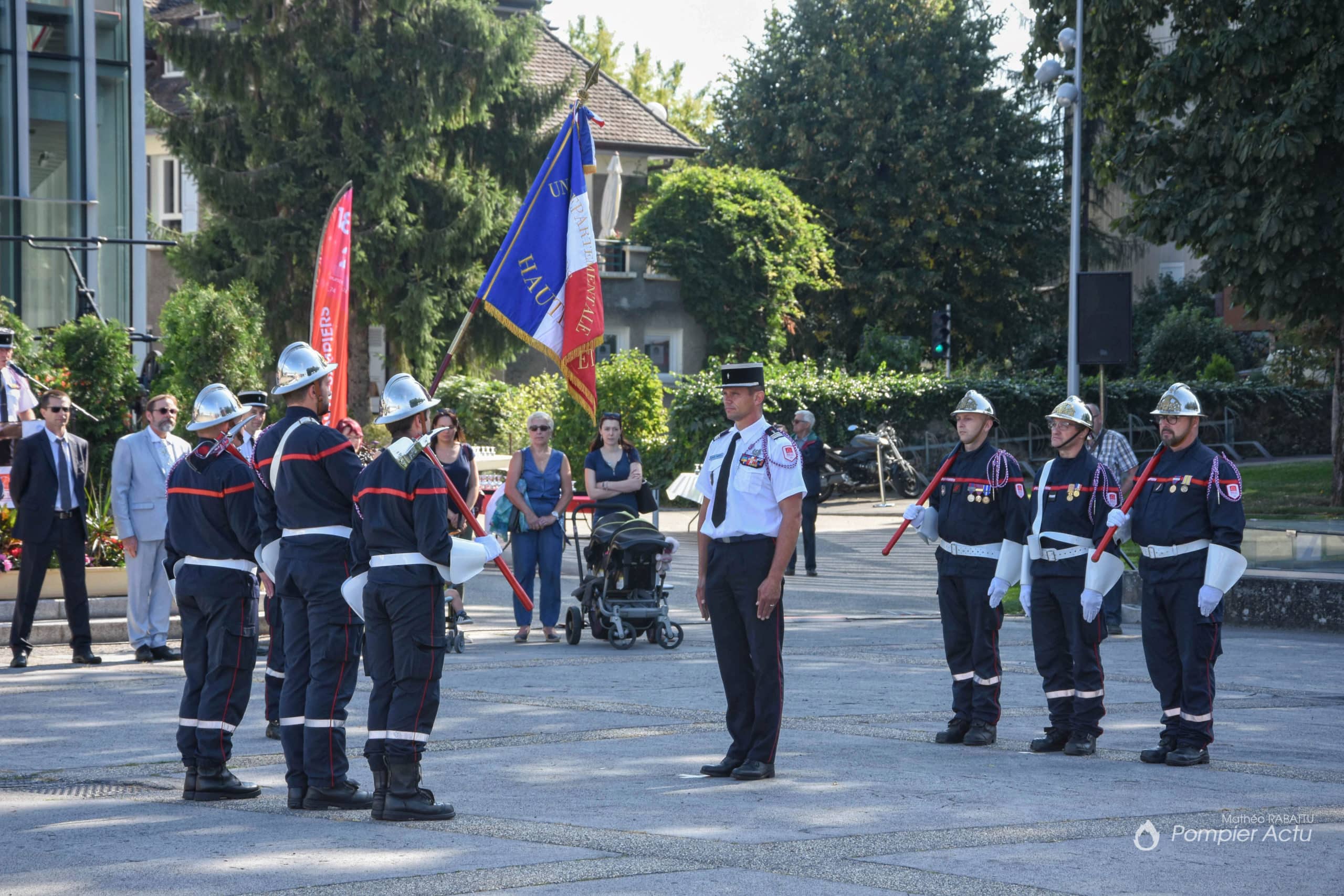 Quels sont les différents grades chez les pompiers ?