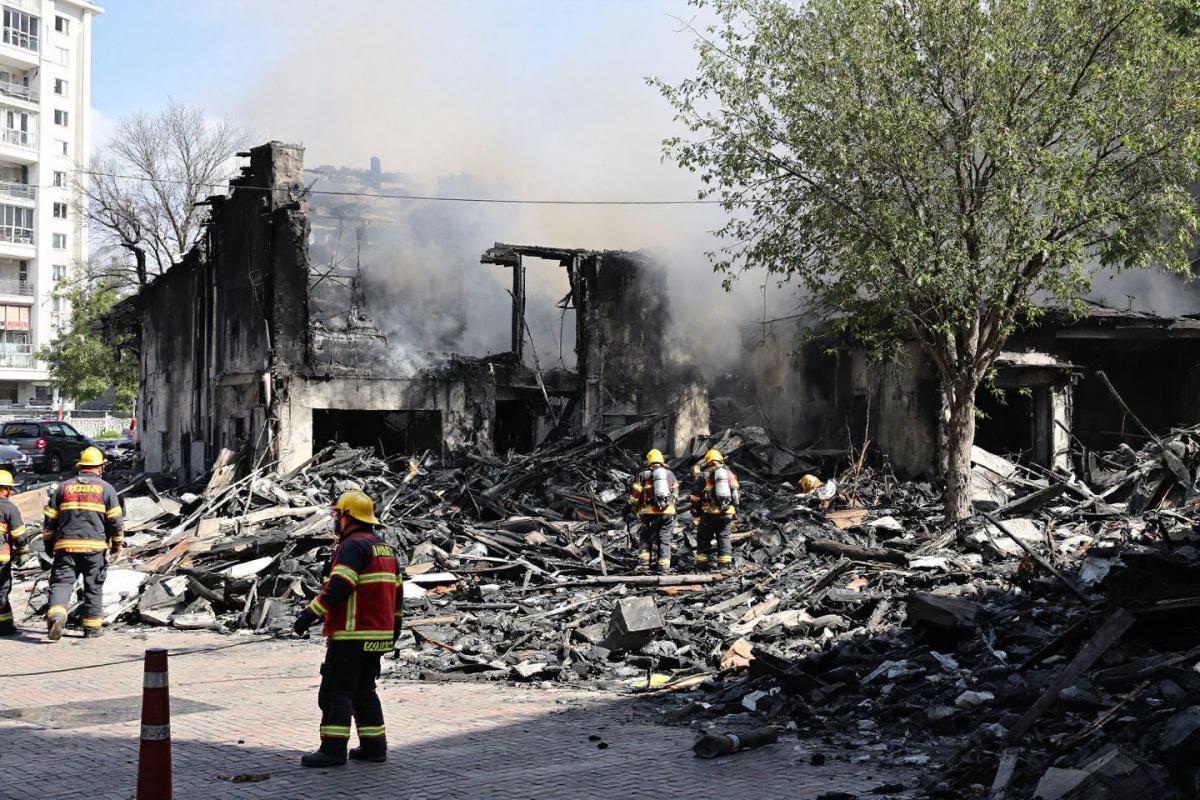 Incendie à Castres : immeuble ravagé, 16 relogés après l'intervention de 50 pompiers