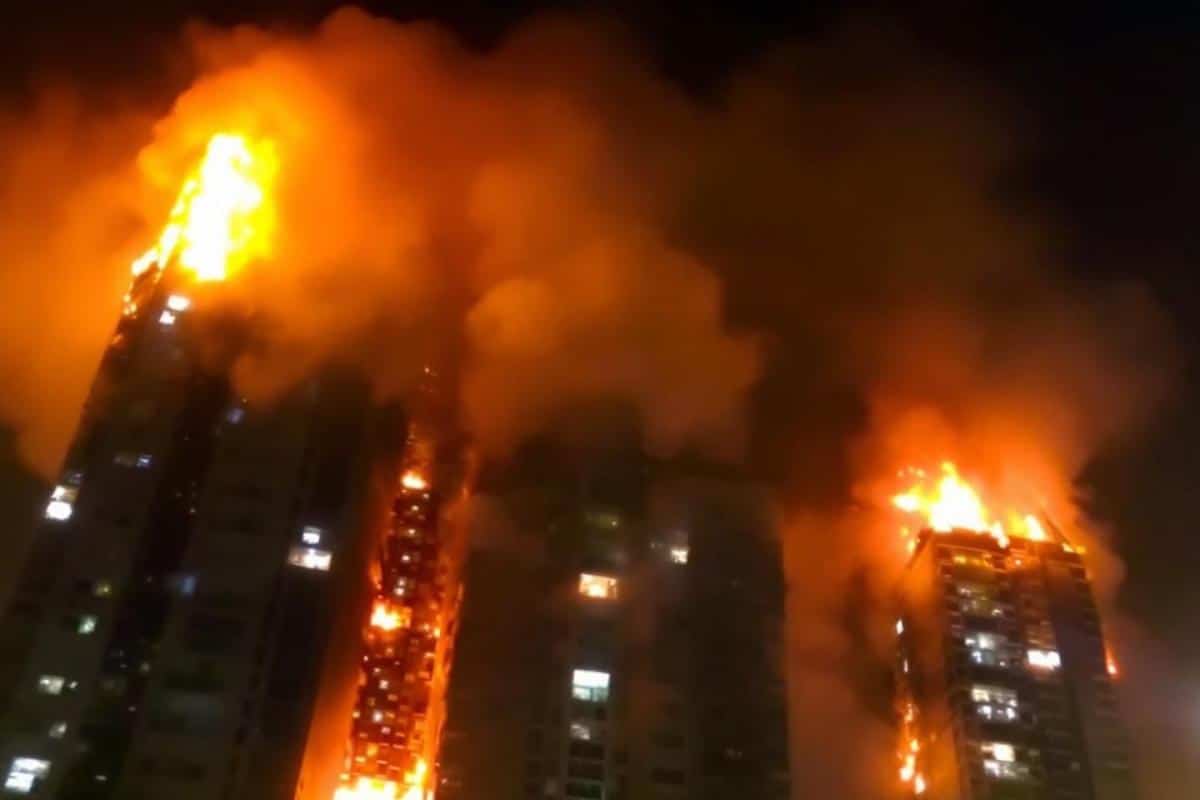 Incendie de Hongkong : le bilan s'alourdit à 159 morts et 15 arrestations
