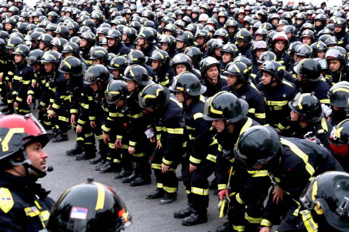 École des jeunes pompiers volontaires : former les futurs héros du quotidien